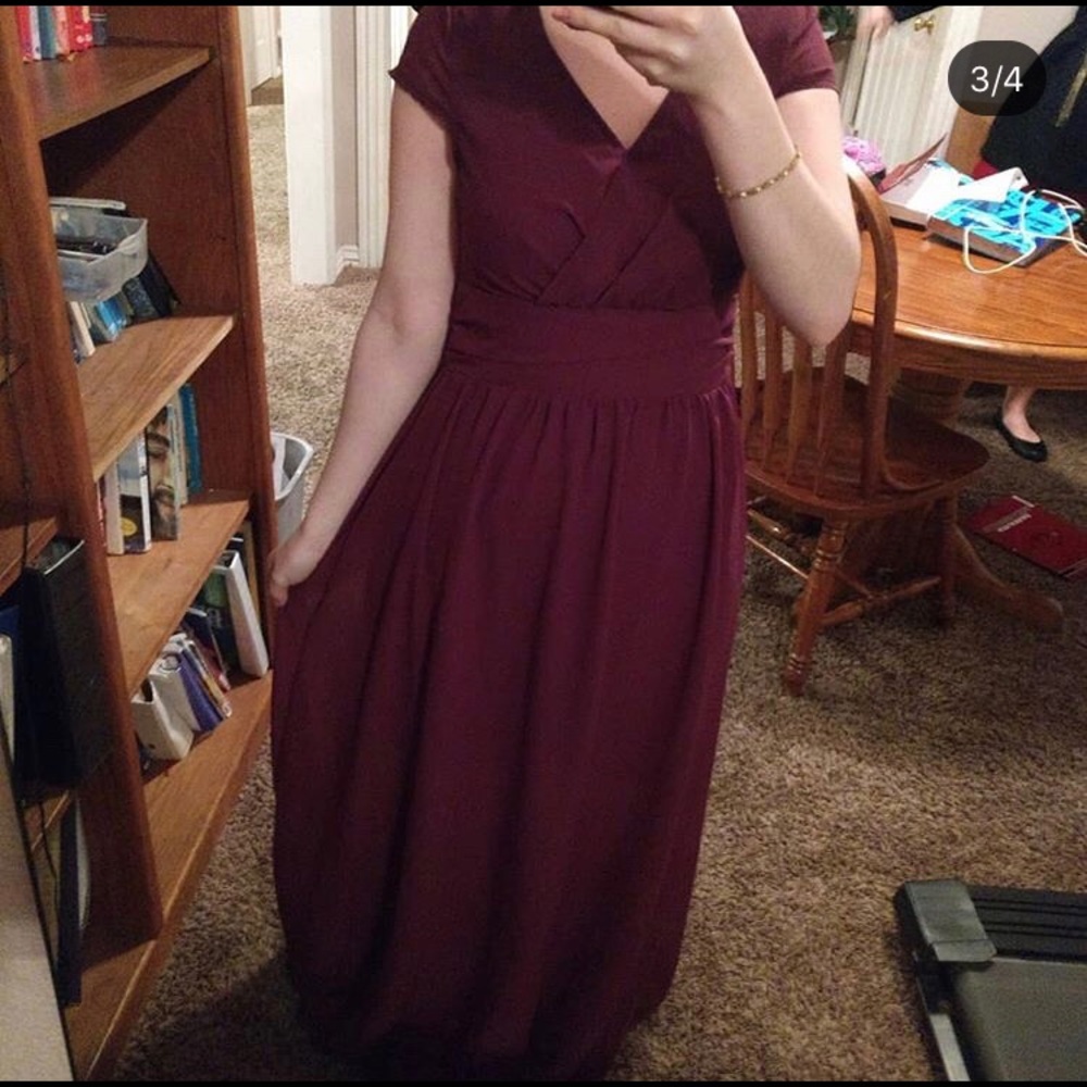 💜5/$15💜Plum Prom dress size medium altered(desc)
